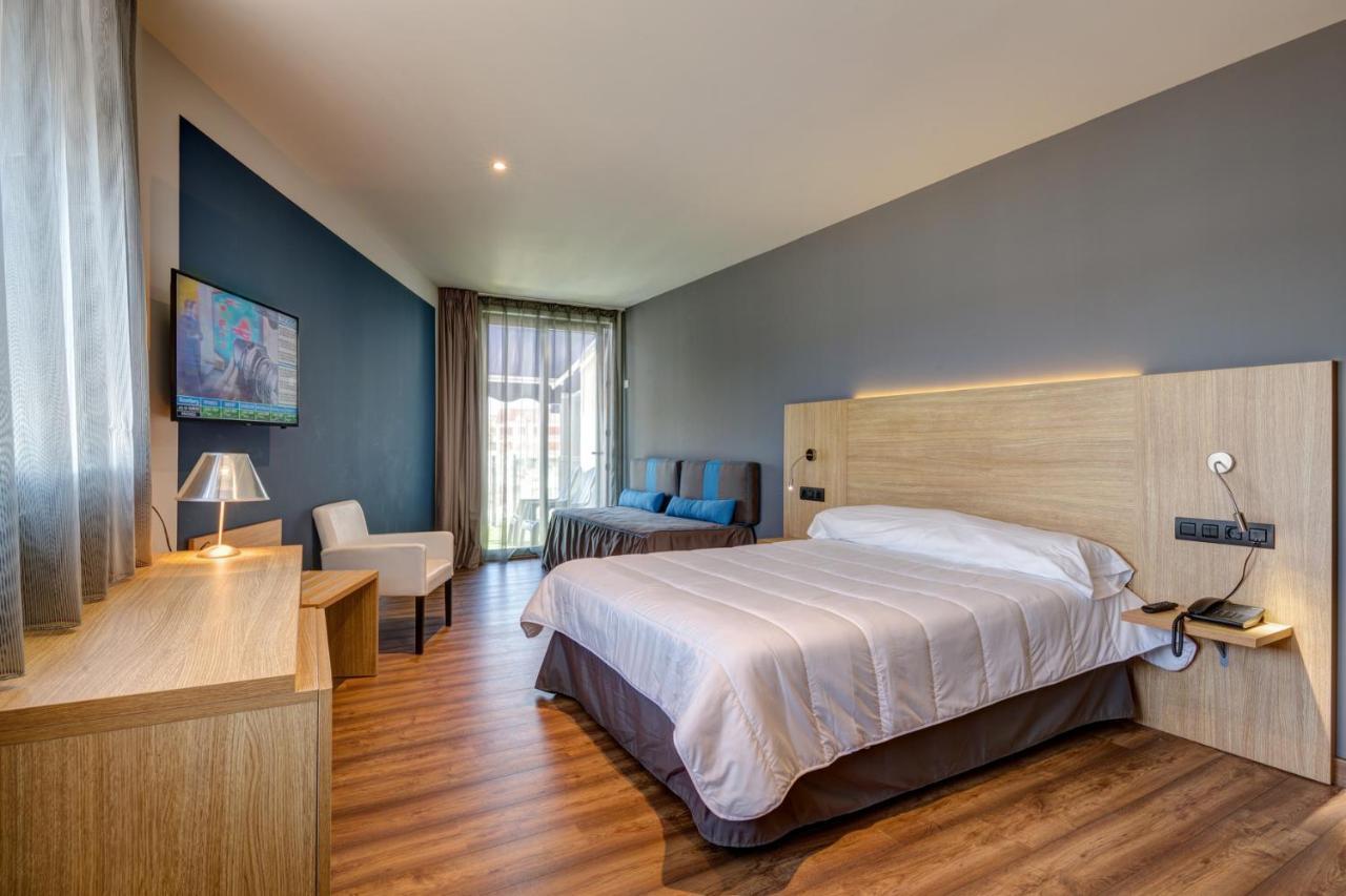 Isla Plana Hotel Astuy מראה חיצוני תמונה