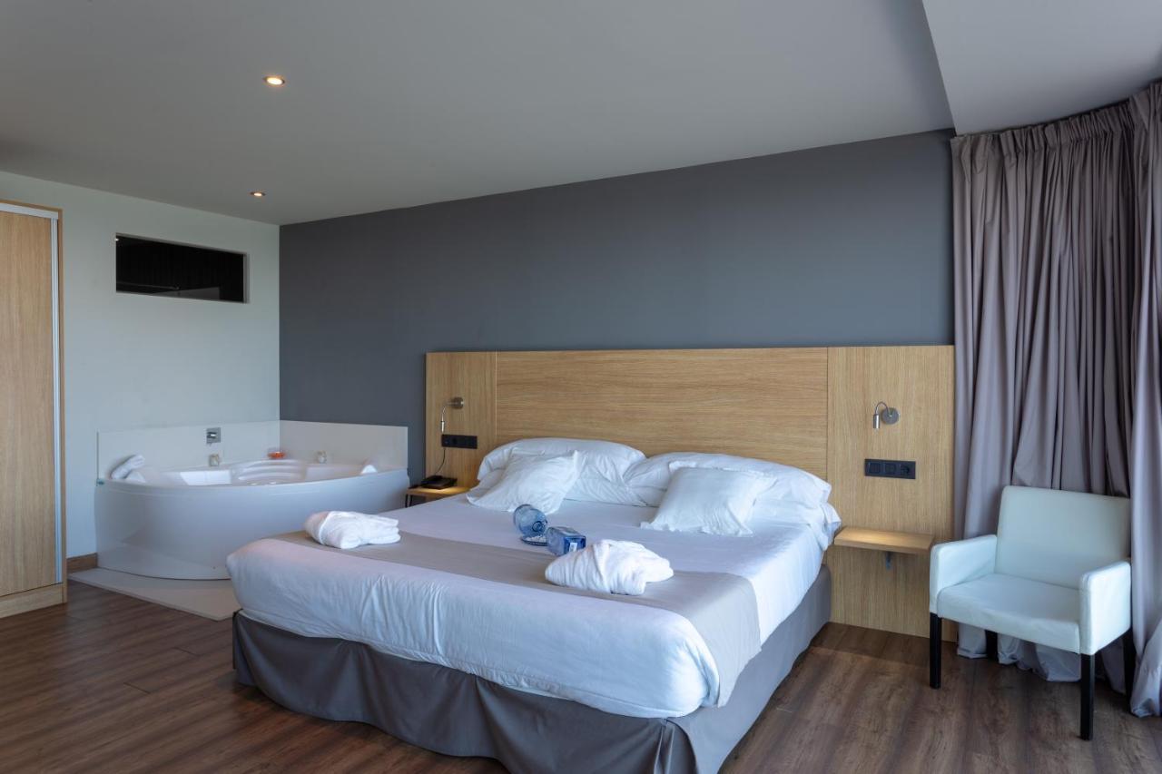 Isla Plana Hotel Astuy מראה חיצוני תמונה