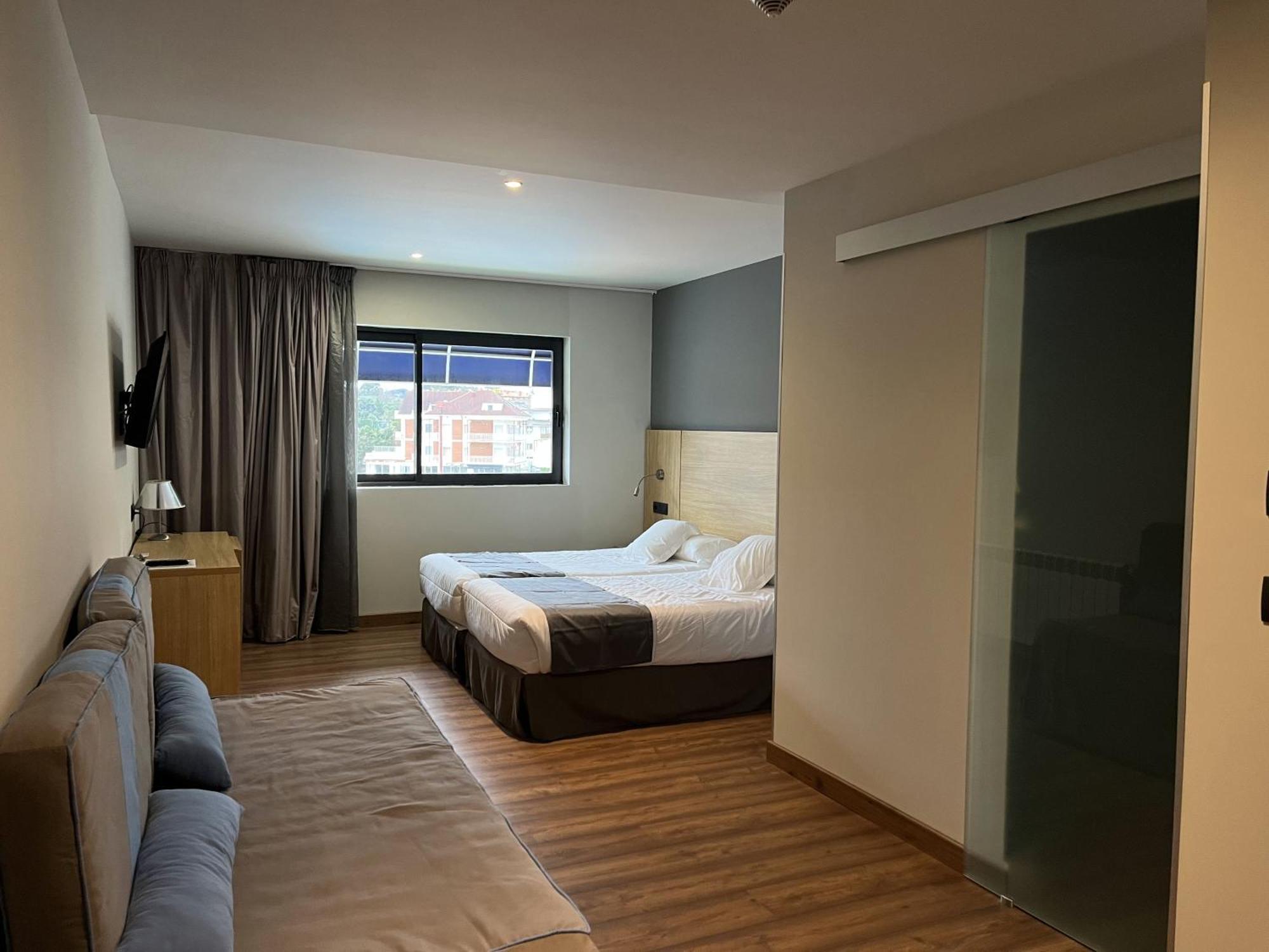 Isla Plana Hotel Astuy מראה חיצוני תמונה